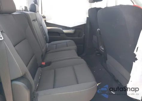 2018 Chevrolet Silverado 1500 1Lt из США, поврежденный, VIN 3GCPCREC1JG569952